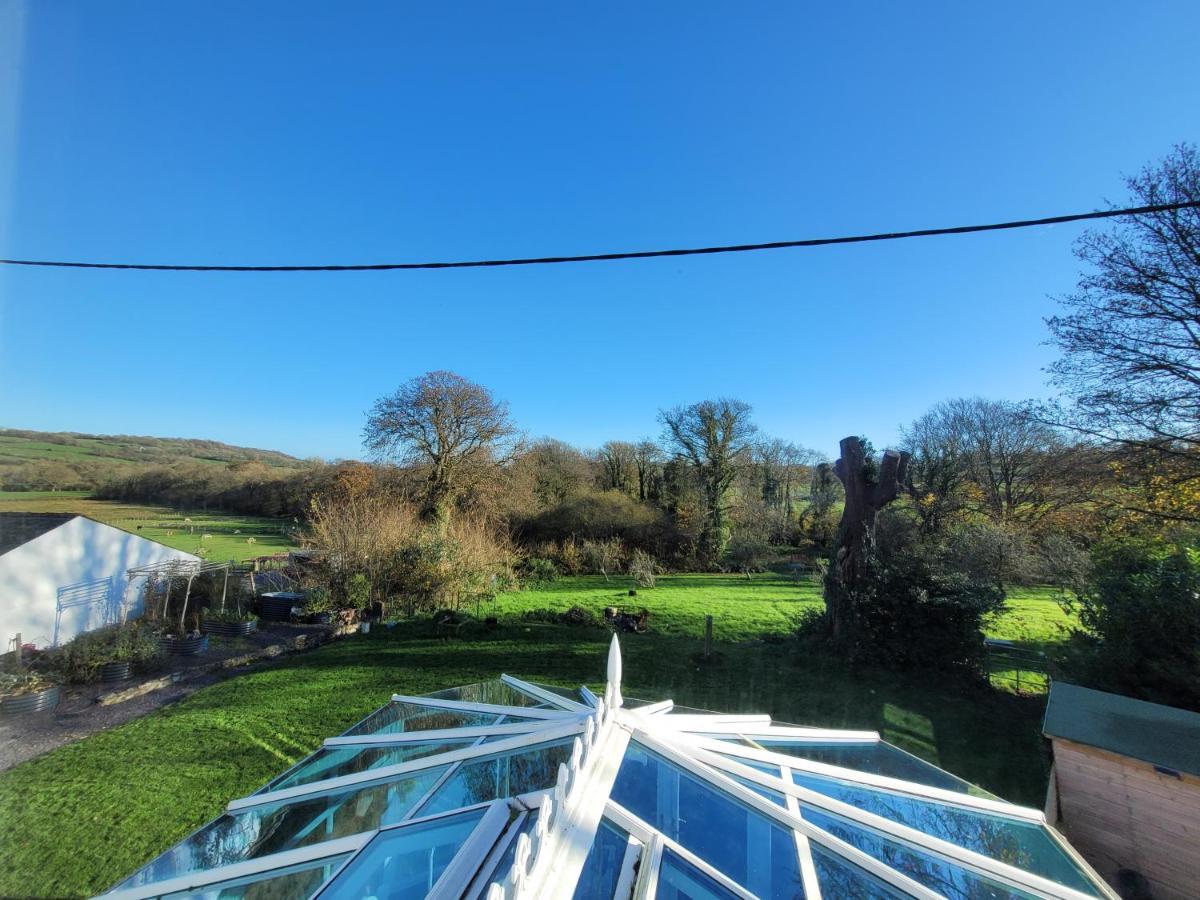 Farmhouse B&B Family Stay Or Romantic Break, On Our Smallholding Close To 나버스 외부 사진