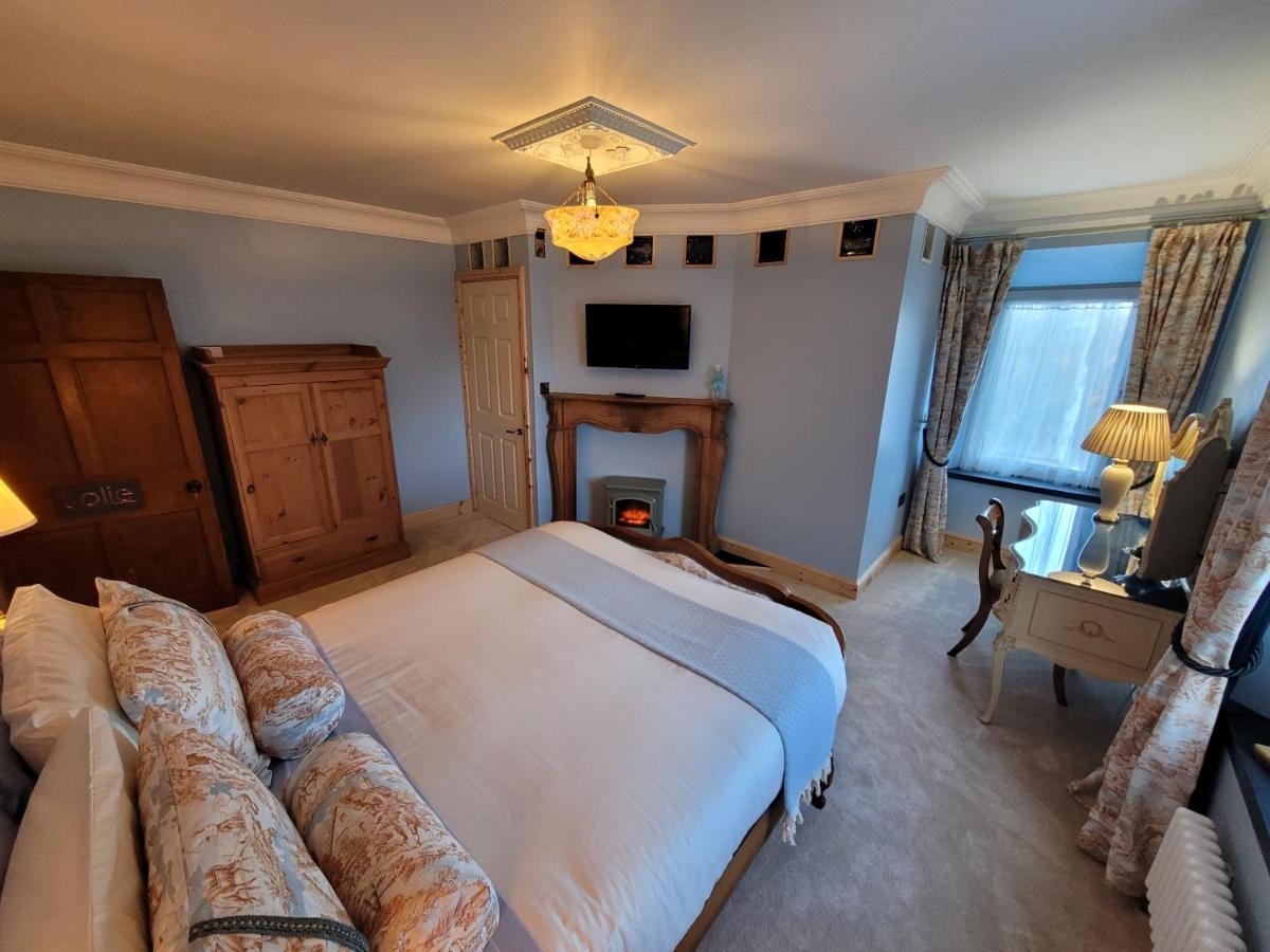 Farmhouse B&B Family Stay Or Romantic Break, On Our Smallholding Close To 나버스 외부 사진