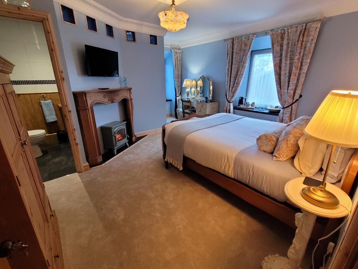 Farmhouse B&B Family Stay Or Romantic Break, On Our Smallholding Close To 나버스 외부 사진