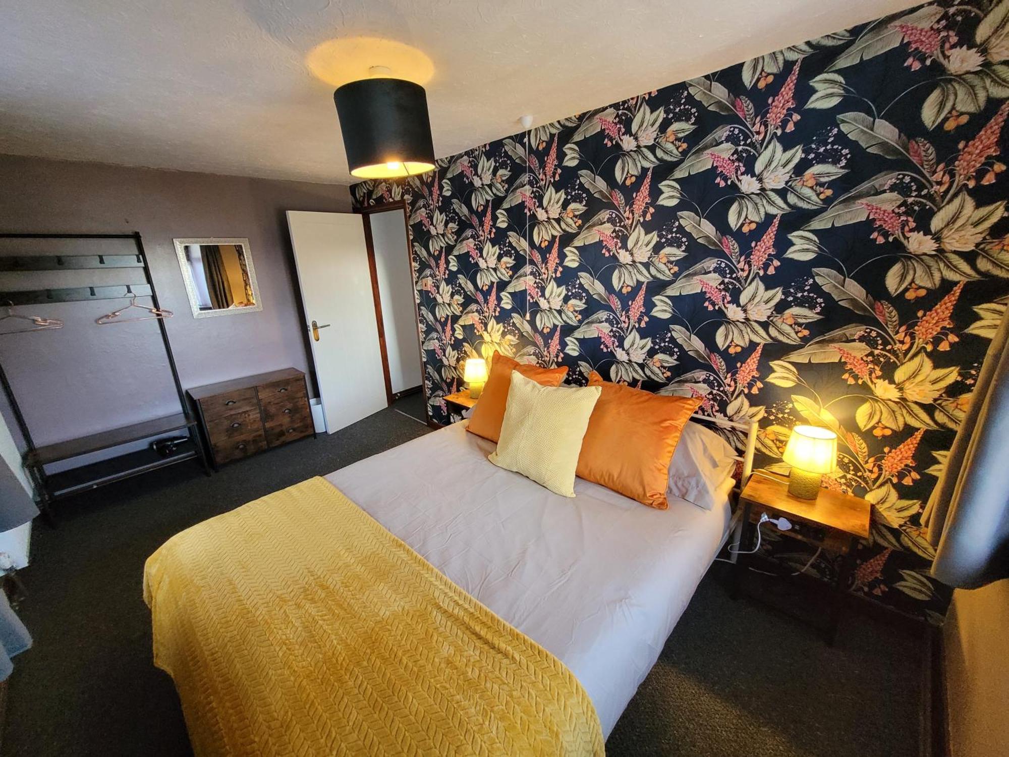Farmhouse B&B Family Stay Or Romantic Break, On Our Smallholding Close To 나버스 외부 사진
